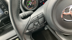 Toyota Yaris 1.5 Hybrid Design 5dr CVT Hybrid Hatchback